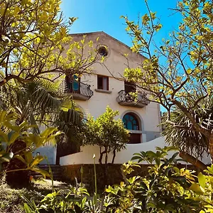 https://villa-tiche.sicilyhotelsitaly.net